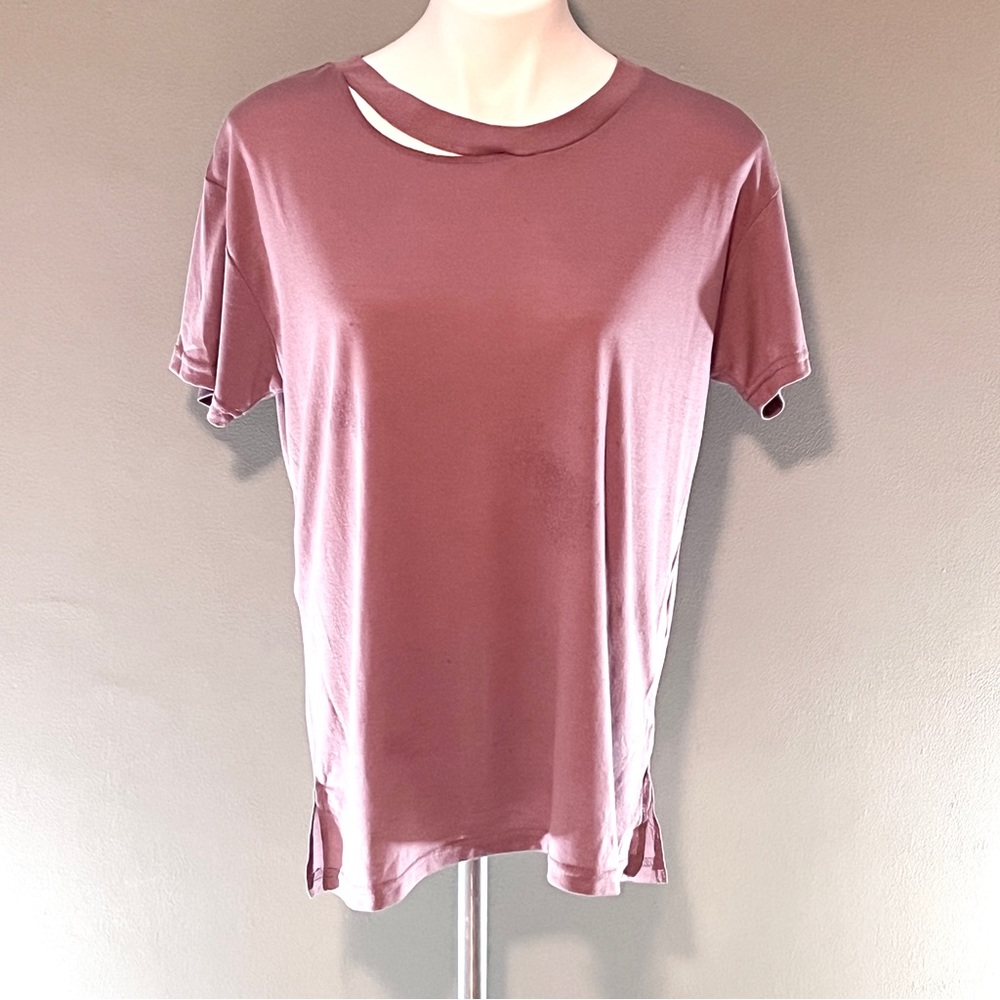 Women’s Forever 21 soft casual t-shirt, size medium